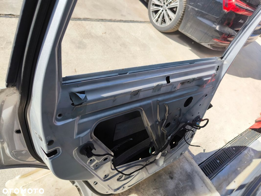 DRZWI LEWY TYŁ AUDI Q7 4L LY7W 2005-2014 - 9