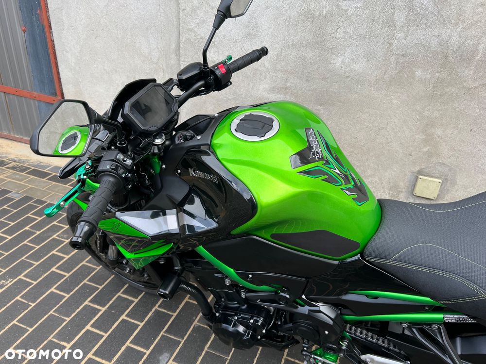 Kawasaki Z 900 - 8