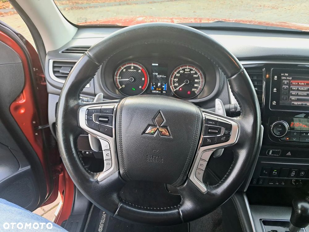 Mitsubishi L200 2.2 d DC Instyle Plus - 39