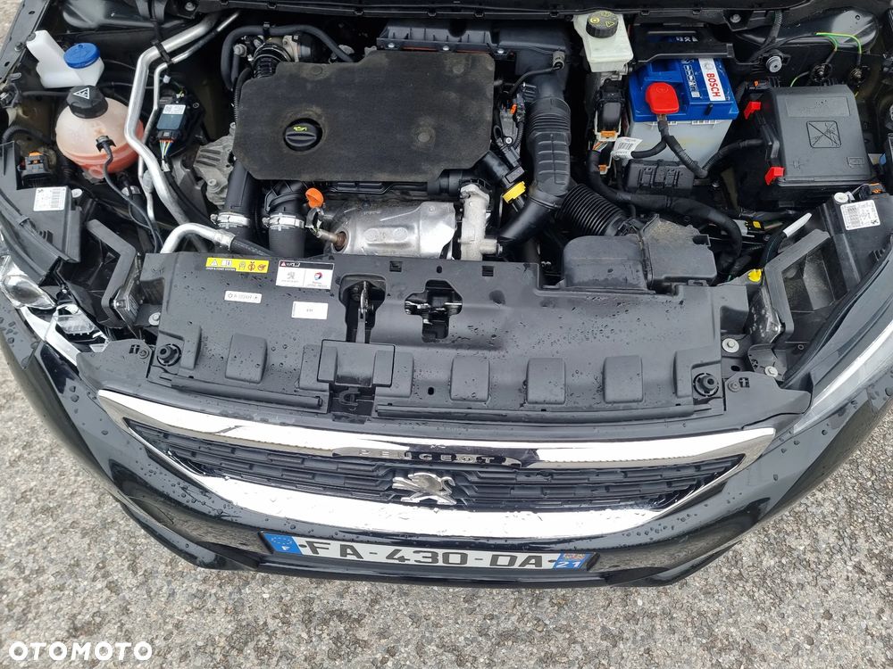 Peugeot 308 BlueHDi 130 EAT6 Stop & Start Allure Business-Paket - 30