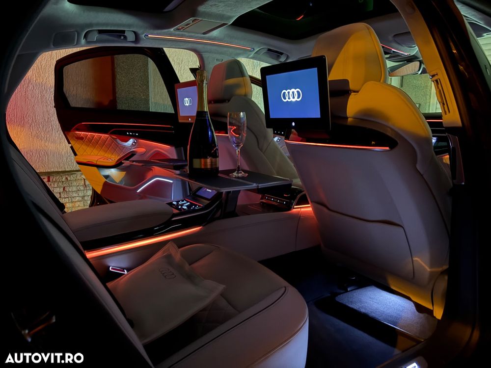 Audi A8 - 8