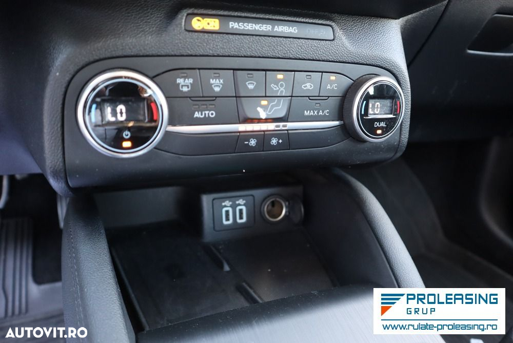 Ford Focus - 10
