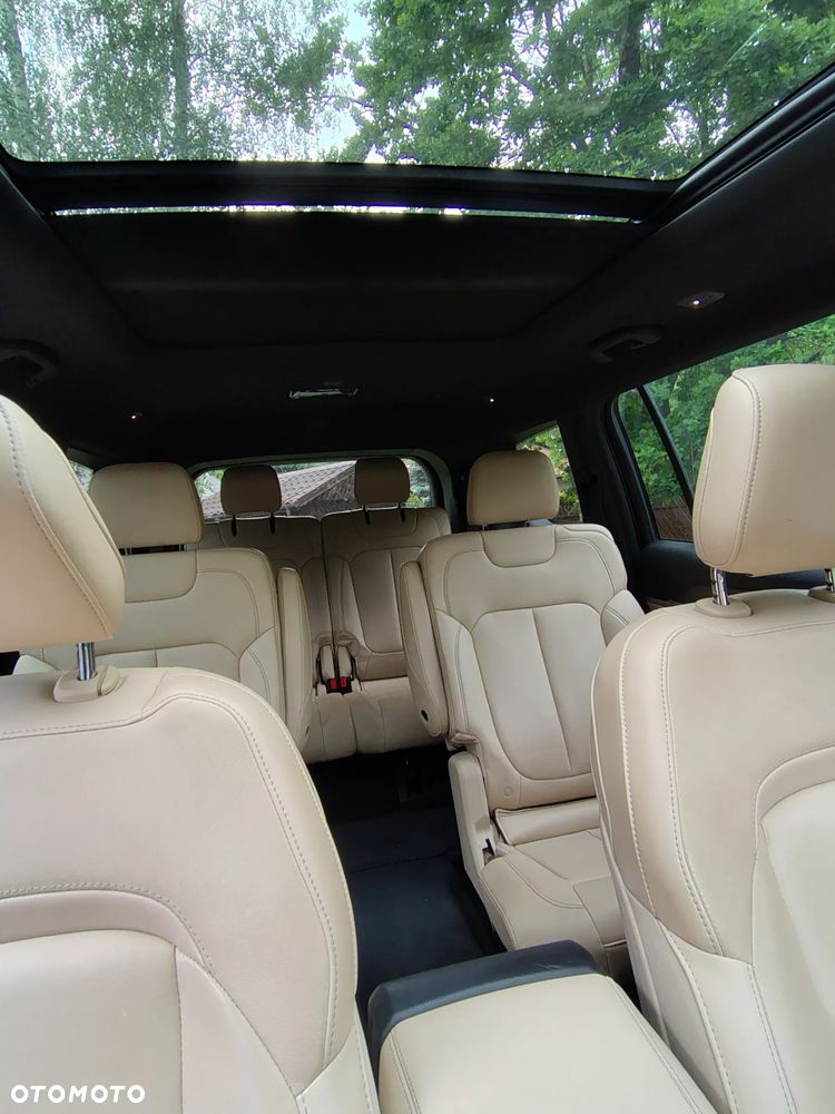 Jeep Grand Cherokee - 29