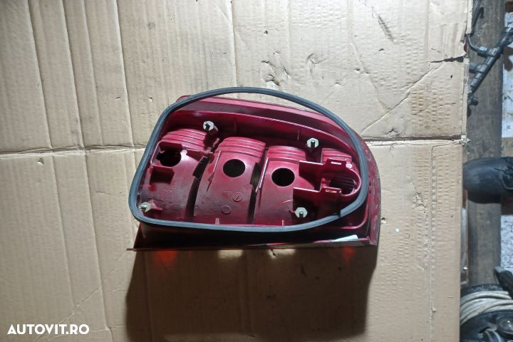 Lampa stop dreapta pe aripa Skoda Fabia 6Y [facelift] [2004 - 2007] H - 1