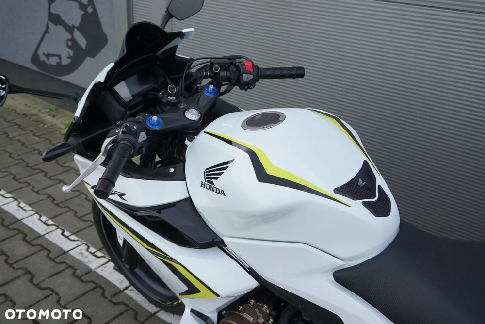 Honda CBR - 10