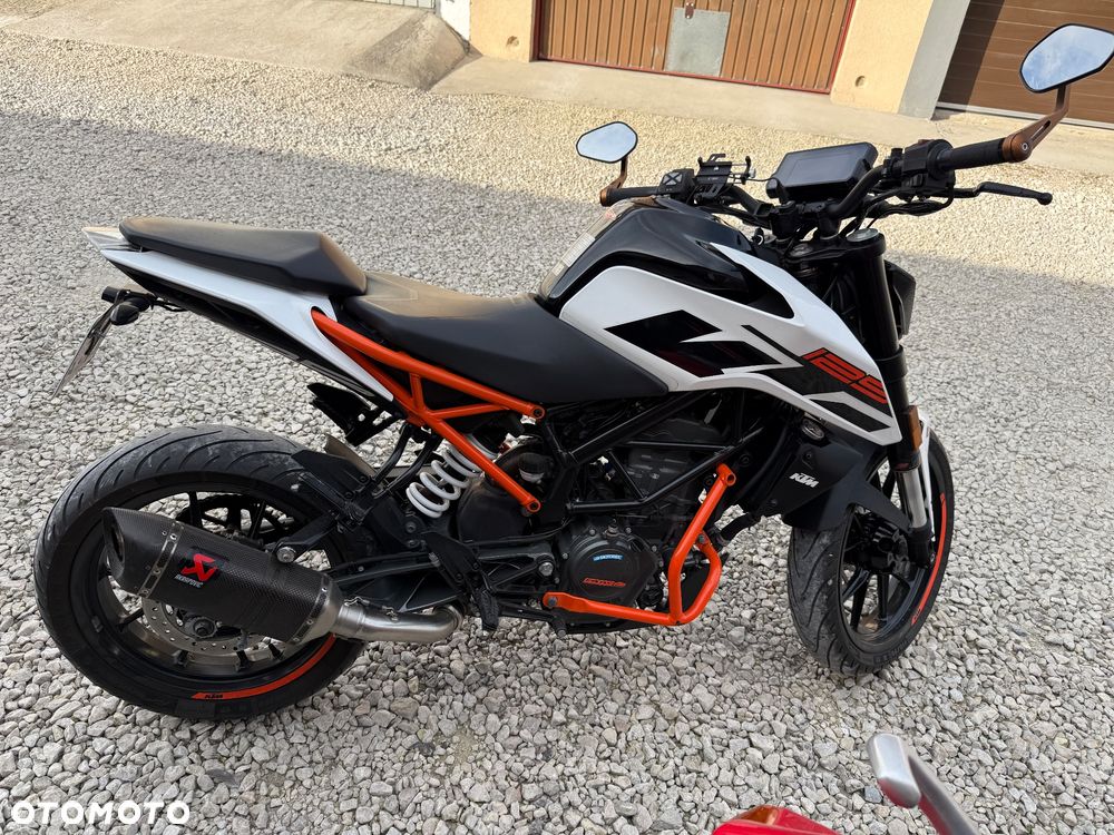KTM Duke 125