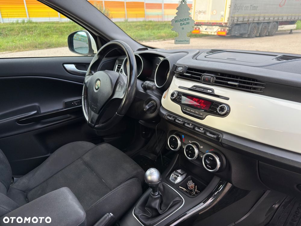 Alfa Romeo Giulietta - 19