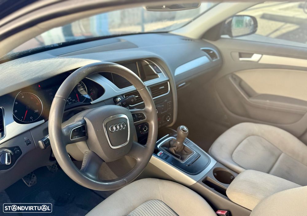 Audi A4 2.0 TDI exclusive - 9