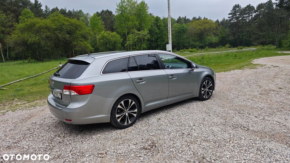 Toyota Avensis - 7