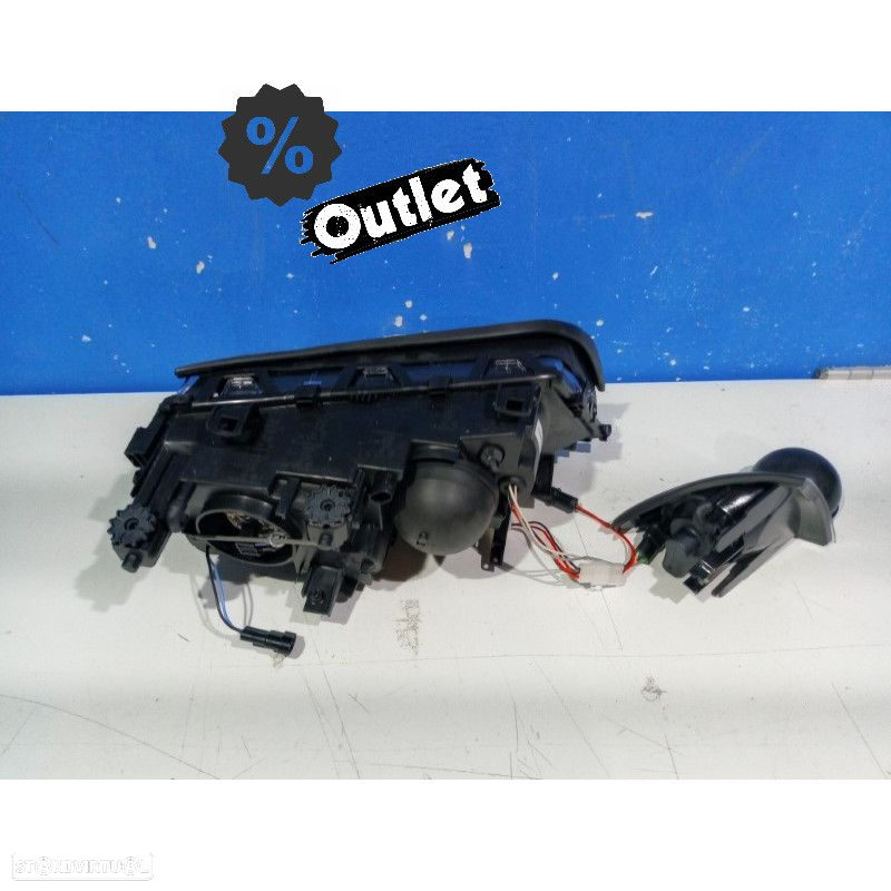 R148660C3 FAROL ESQ BMW E46 OLHO ANJO LED CCFL 4 PORTAS 01-05 FUNDO NEGRO - 3