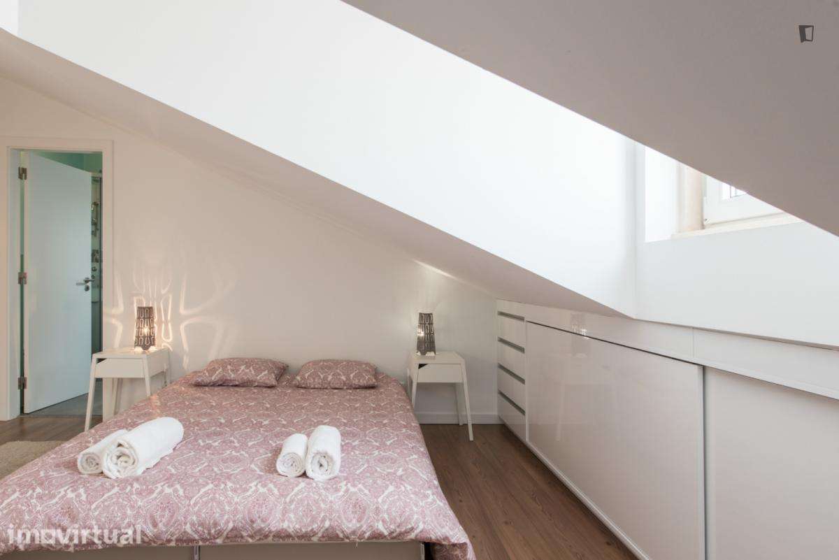 Apartamento com 1 quartos - localizado em Campo de Ourique Lisbon - Grande imagem: 4/34
