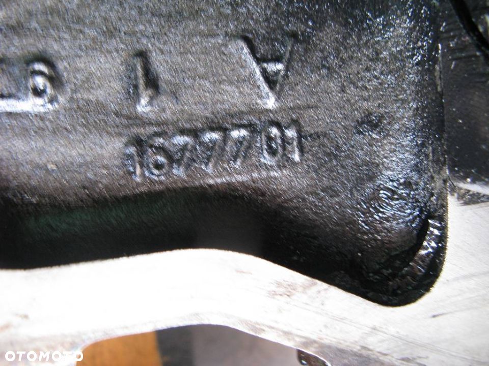 # VOLVO FH 12 D12A głowica silnika 1001484 1677701 - 4