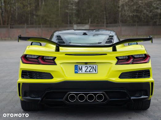 Chevrolet Corvette - 5