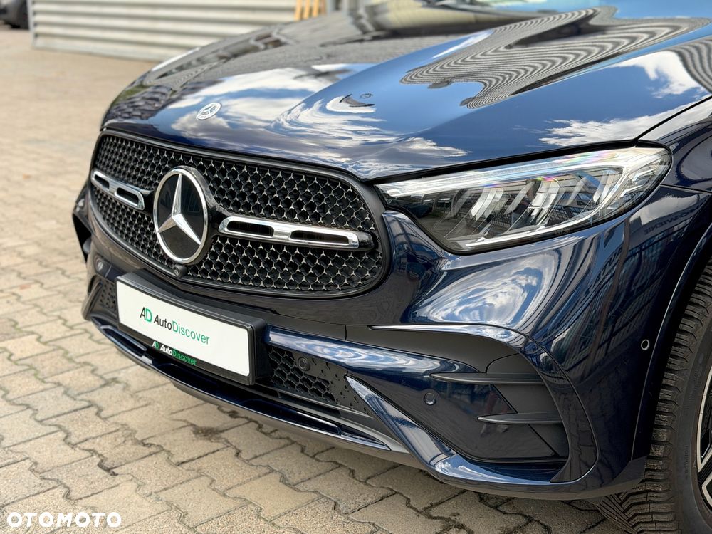 Mercedes-Benz GLC 300 4Matic 9G-TRONIC AMG Line Advanced - 9