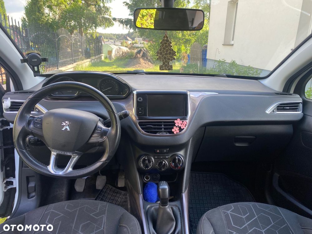 Peugeot 2008 1.6 e-HDi Active S&S - 9