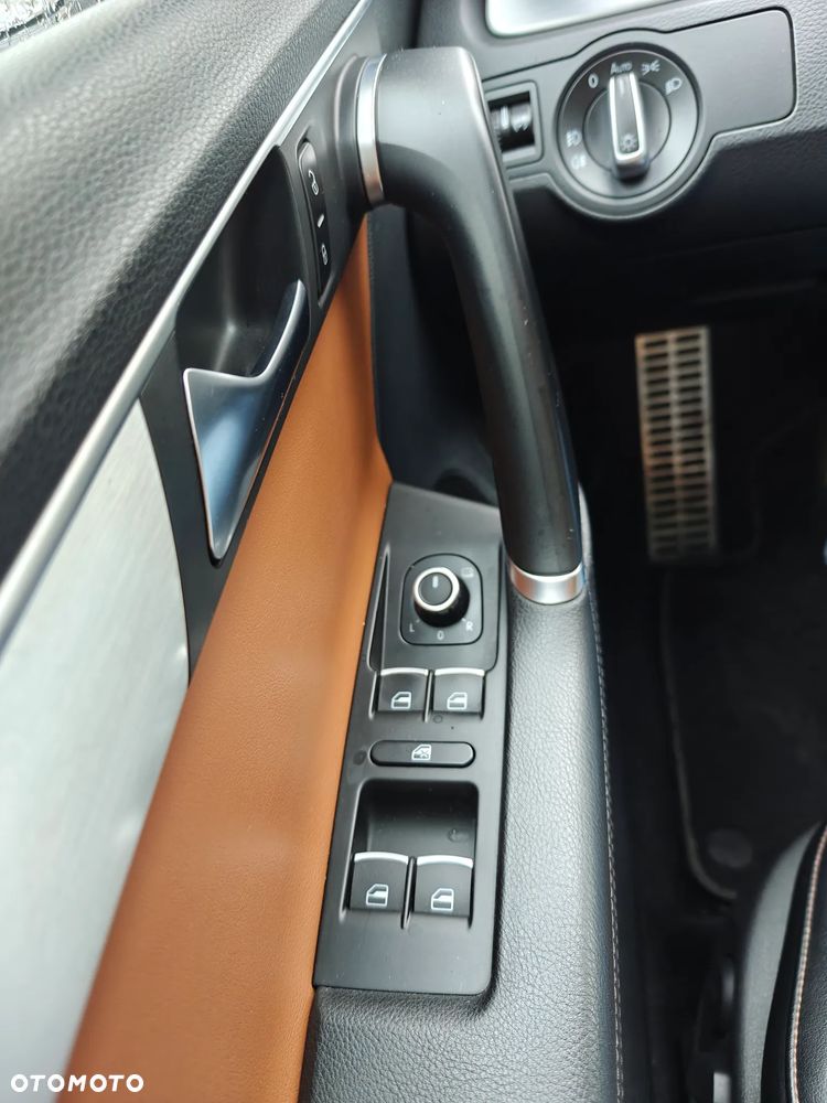 Volkswagen Passat 2.0 TDI Highline - 11
