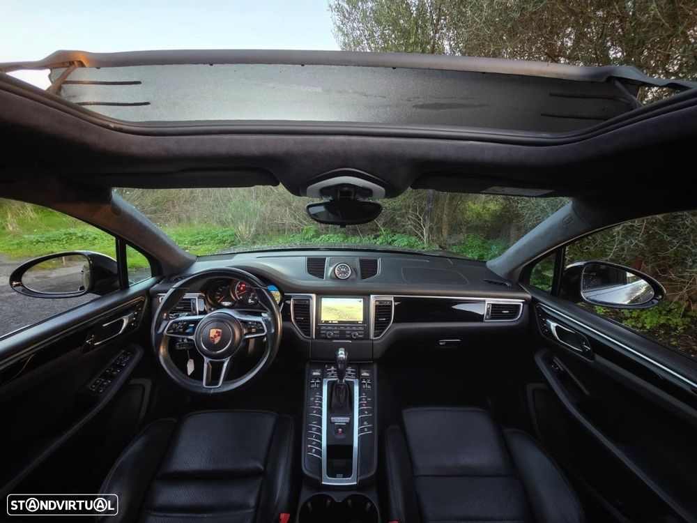 Porsche Macan Turbo PDK - 33