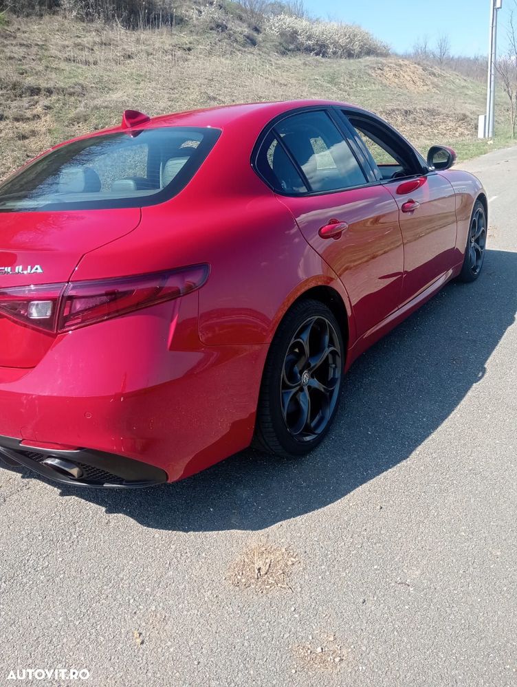 Alfa Romeo Giulia 2.0 Turbo AWD AT8 Veloce - 14