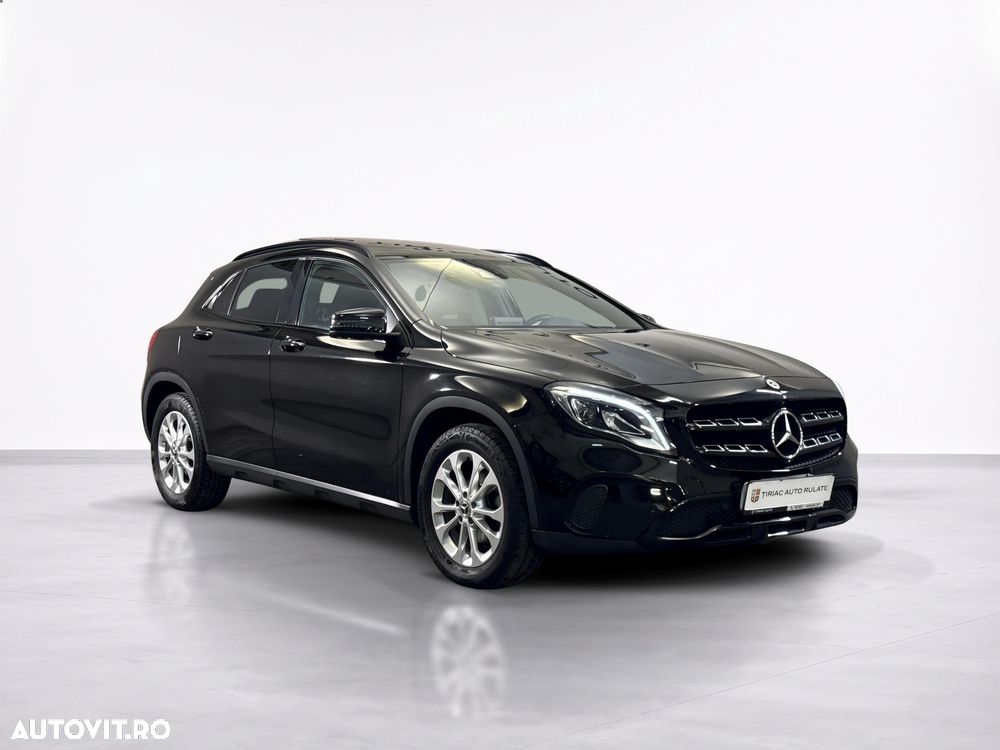 Mercedes-Benz GLA - 8