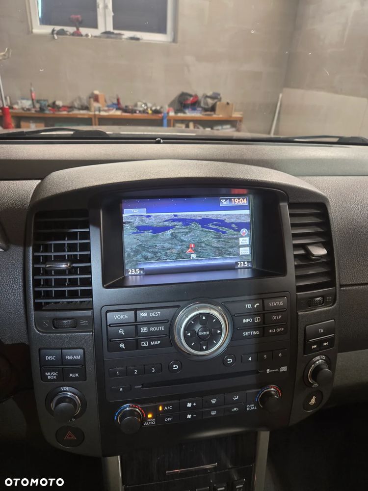 Nissan Pathfinder - 19