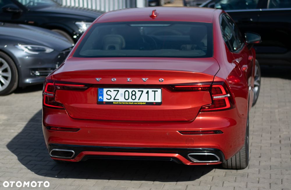 Volvo S60 T8 Recharge AWD Geartronic RDesign - 34