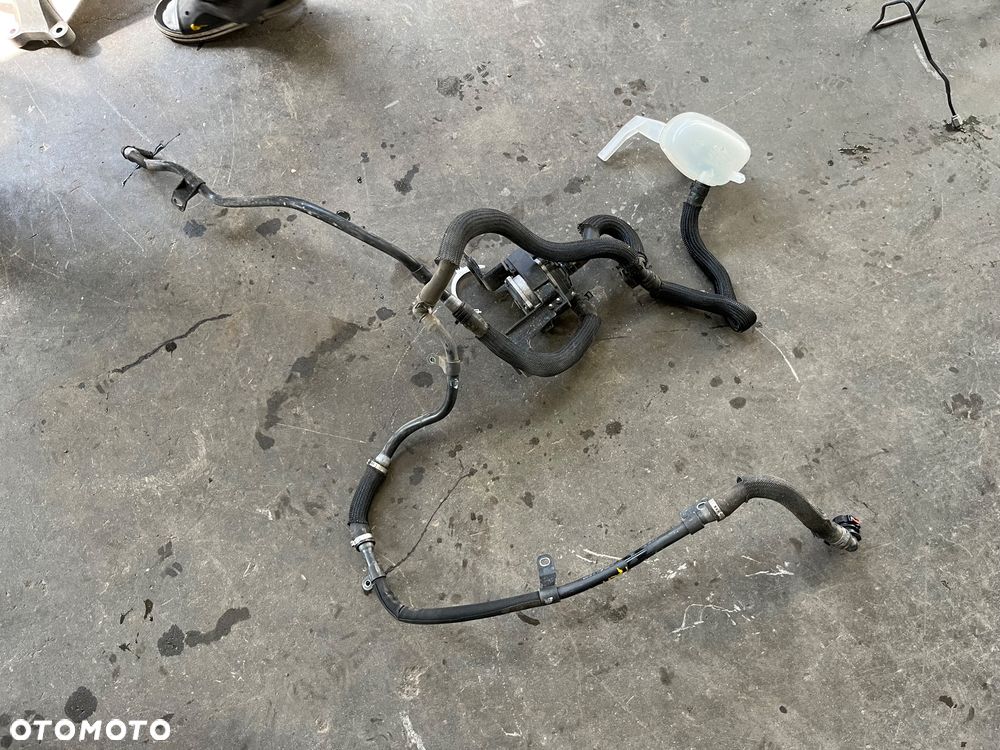 Pompa węże przewody wody Renault Megane V E-TECH - 1