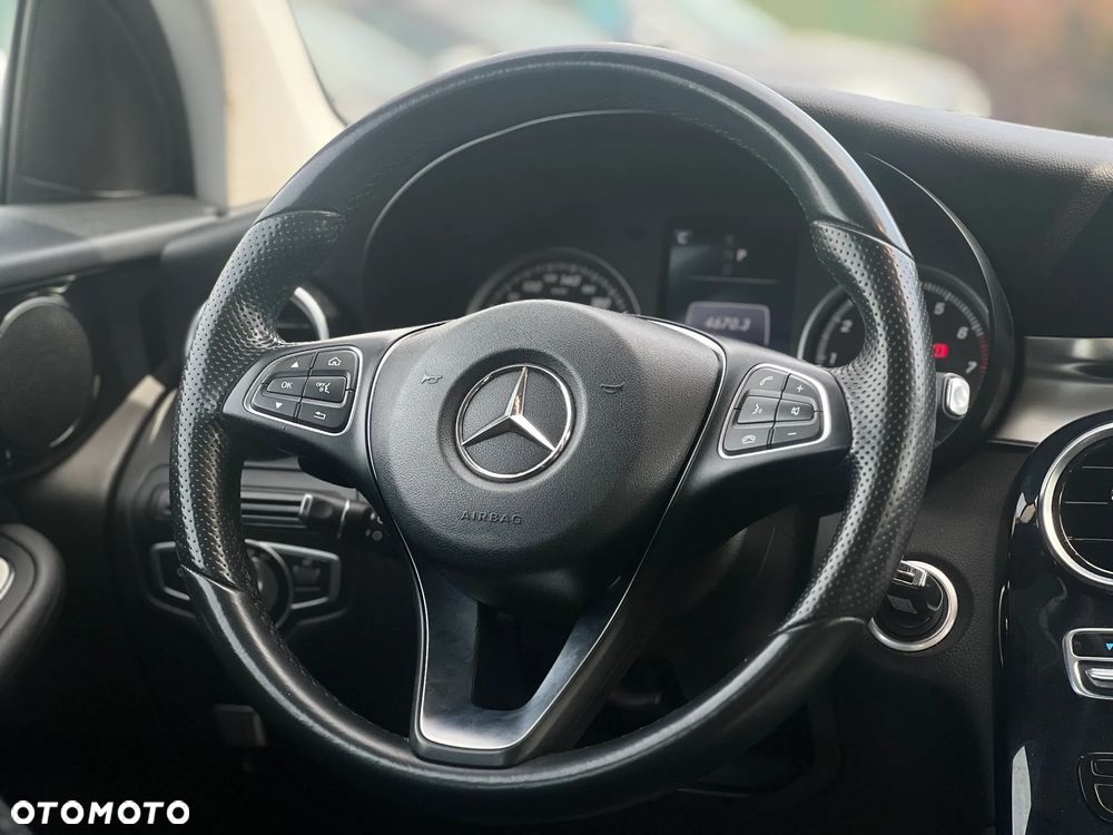 Mercedes-Benz GLC 250 4Matic 9G-TRONIC - 30