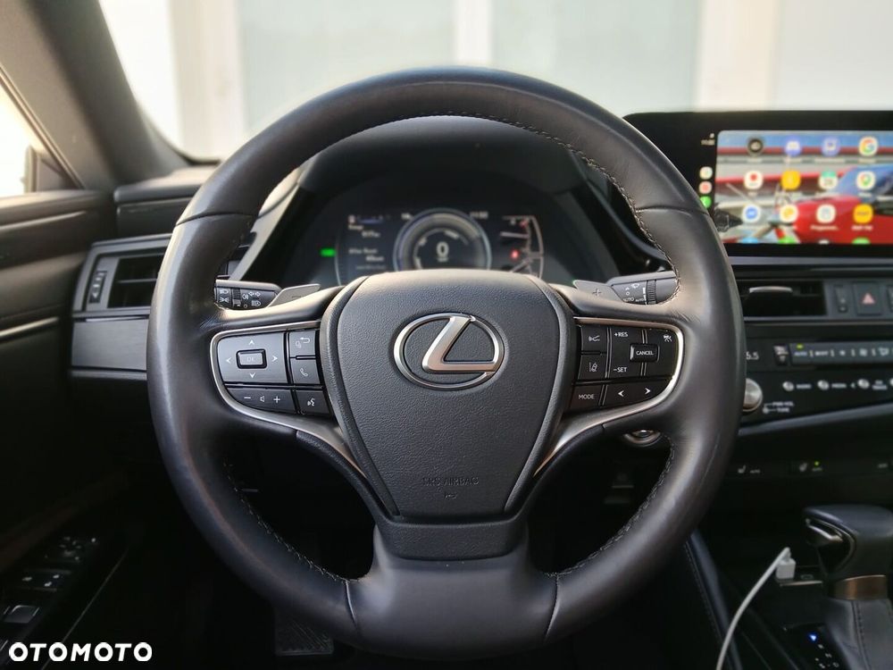 Lexus ES - 15