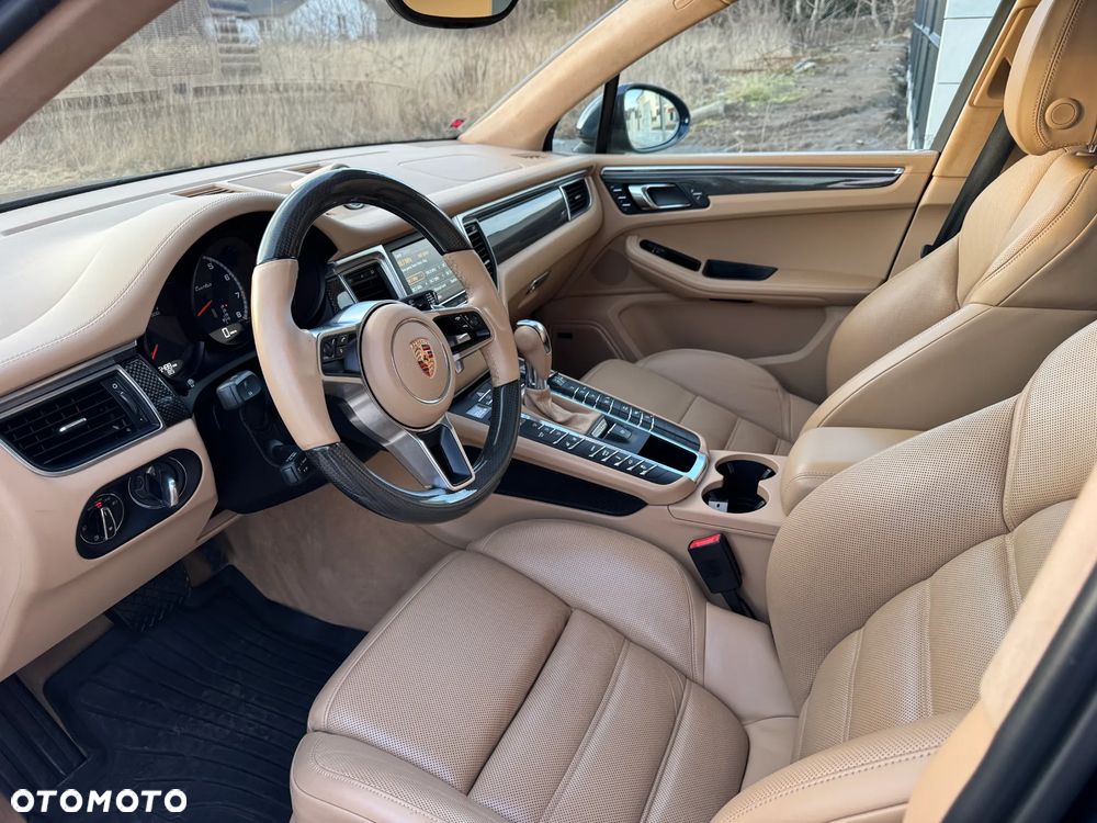 Porsche Macan Turbo PDK - 19