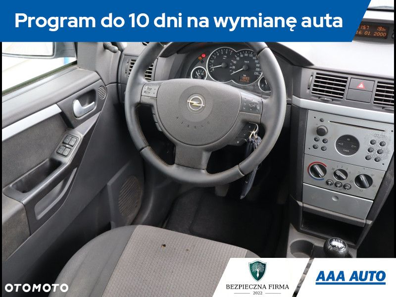 Opel Meriva - 8