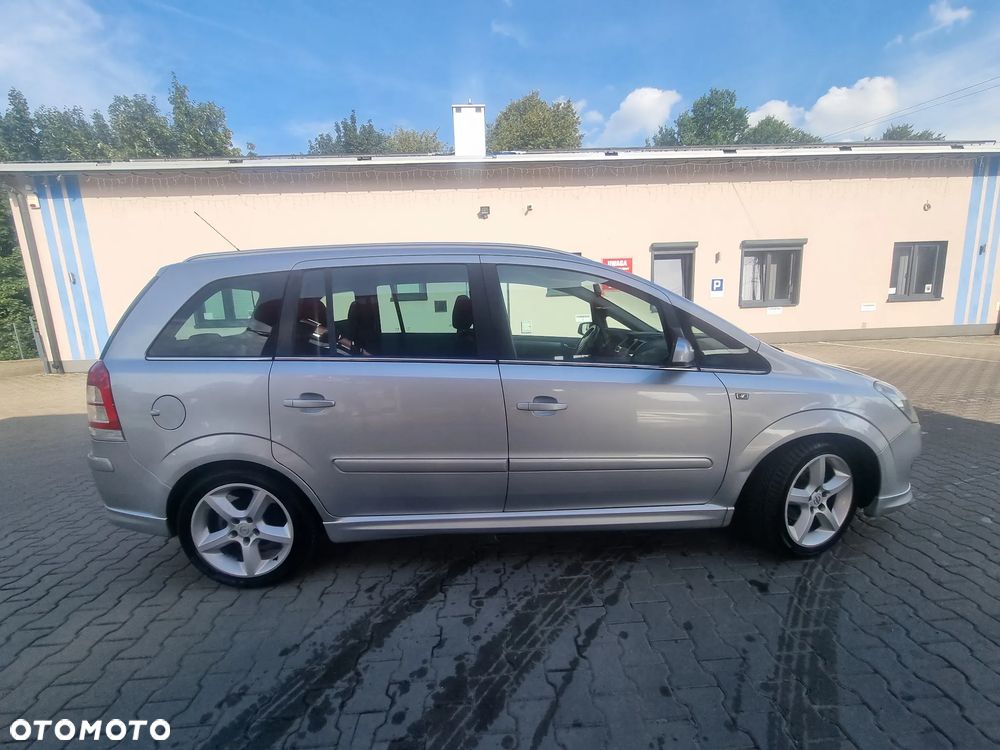 Opel Zafira 1.8 Cosmo - 17