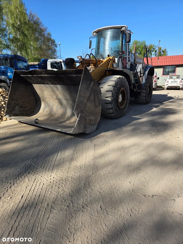 Liebherr L564 - 2