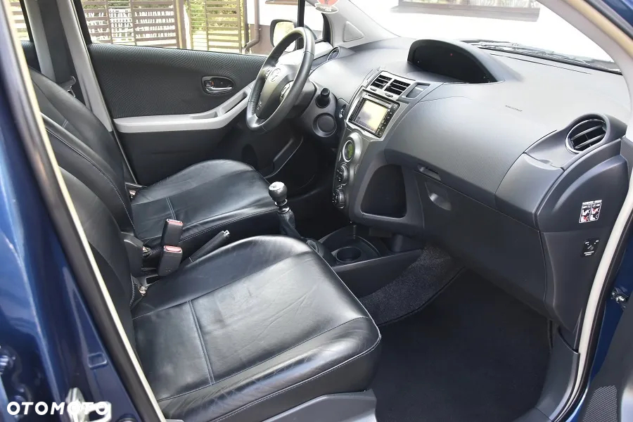 Toyota Yaris 1.33 Selection Platinum - 14