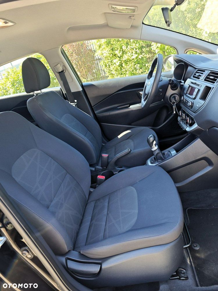 Kia Rio - 24
