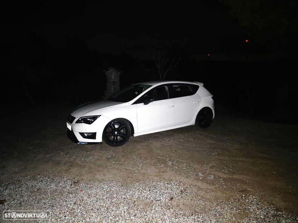 SEAT Leon 2.0 TDI DPF S&S FR - 3