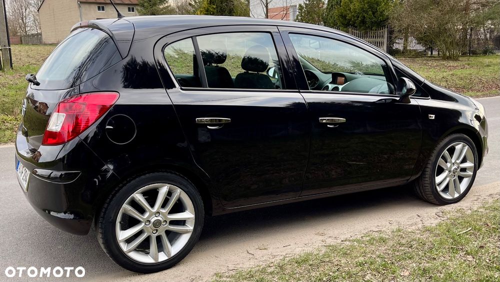 Opel Corsa 1.4 16V Color Edition - 11