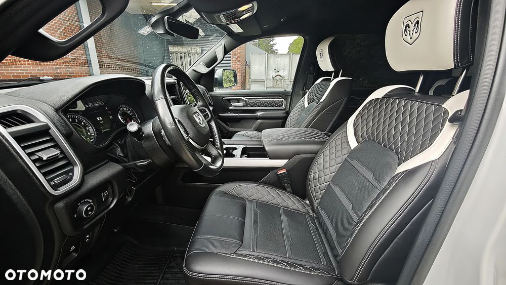 RAM 1500 5.7 Crew Cab Shortbed Bighorn Black - 15