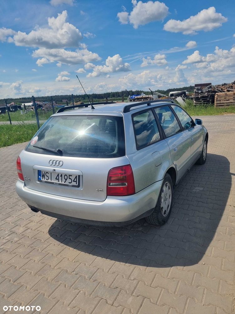 Audi A4 Avant - 4