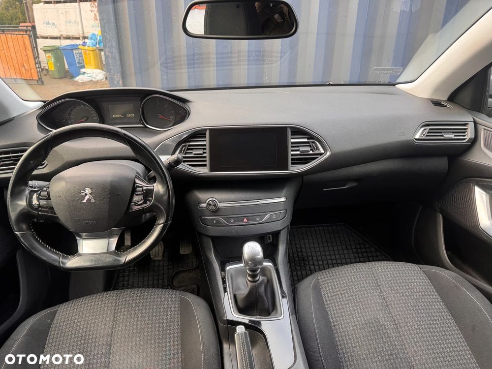Peugeot 308 - 6