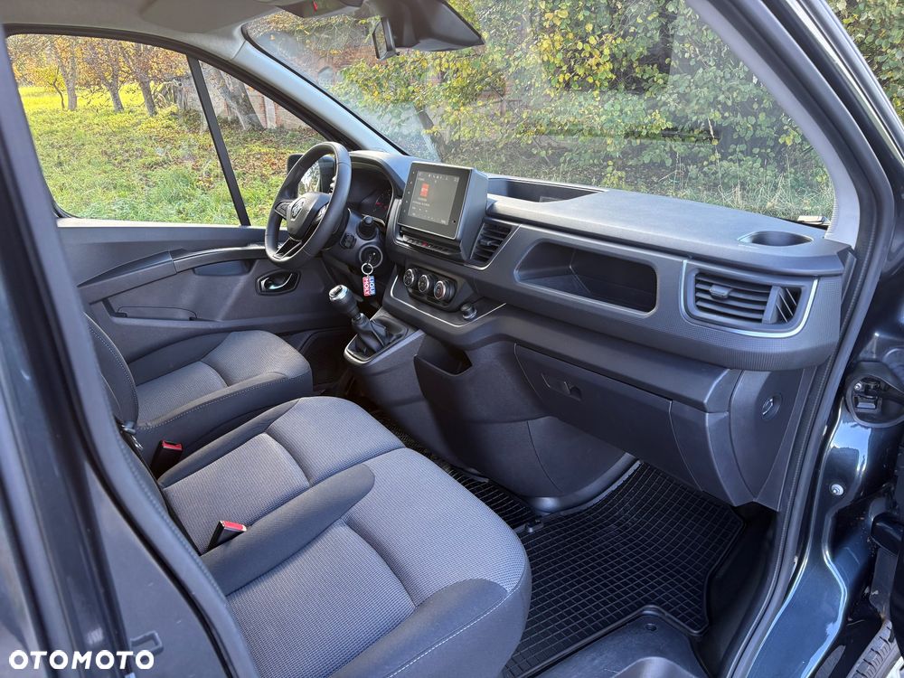 Renault Trafic SpaceClass 2.0 dCi - 10