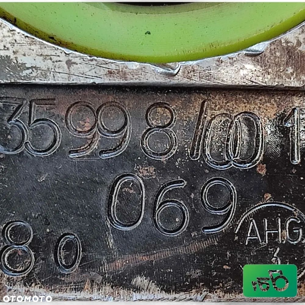 Siłownik wychyłu łyżki Matbro TS 230 - 10