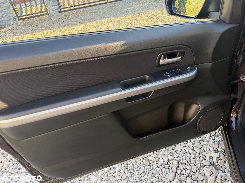 Suzuki Grand Vitara - 13