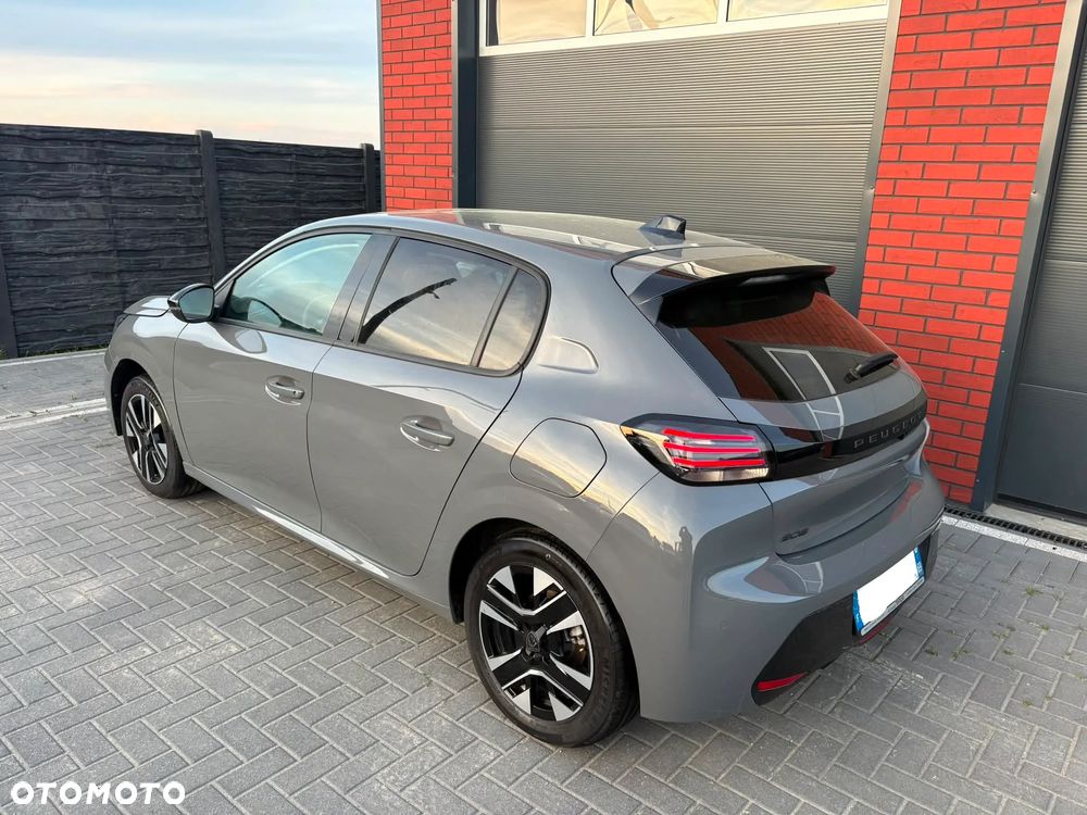 Peugeot 208 - 2