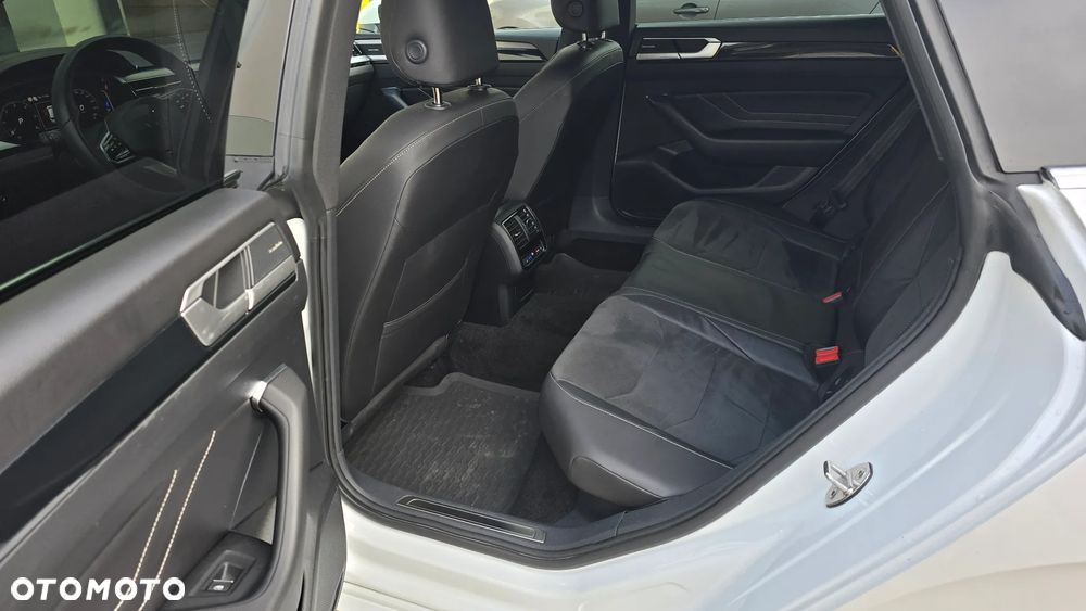 Volkswagen Arteon 2.0 TDI R-Line DSG - 9