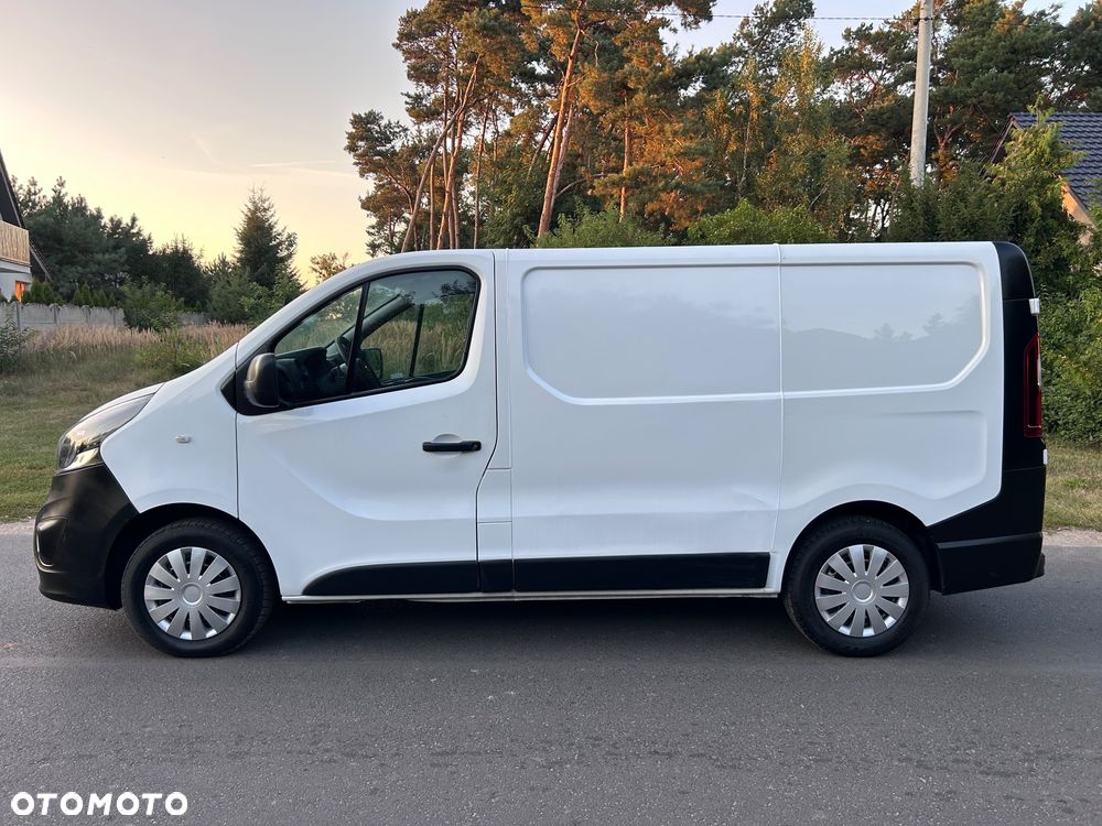 Opel Vivaro - 8