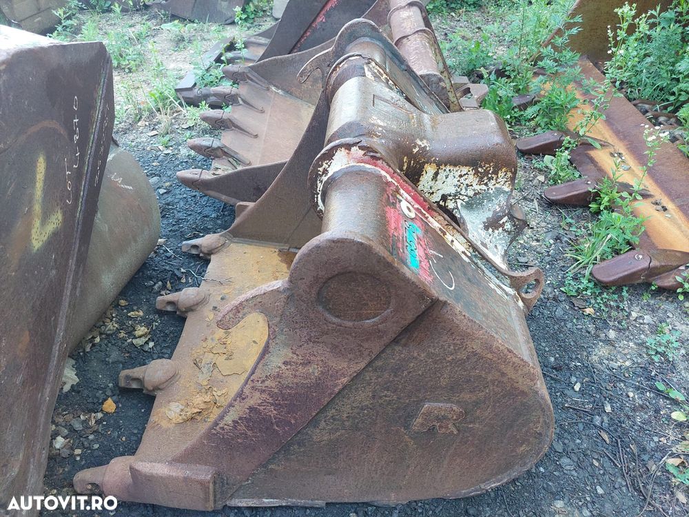Cupa pentru Excavatoare cu greutatea de 5-9 tone - 10
