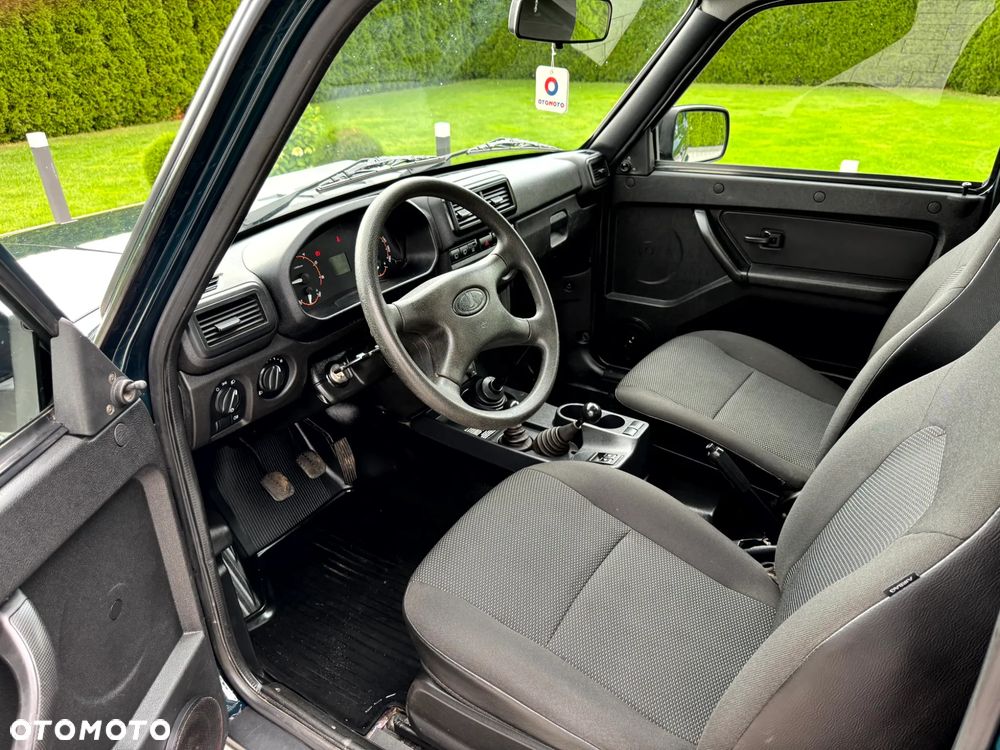Lada Niva - 9