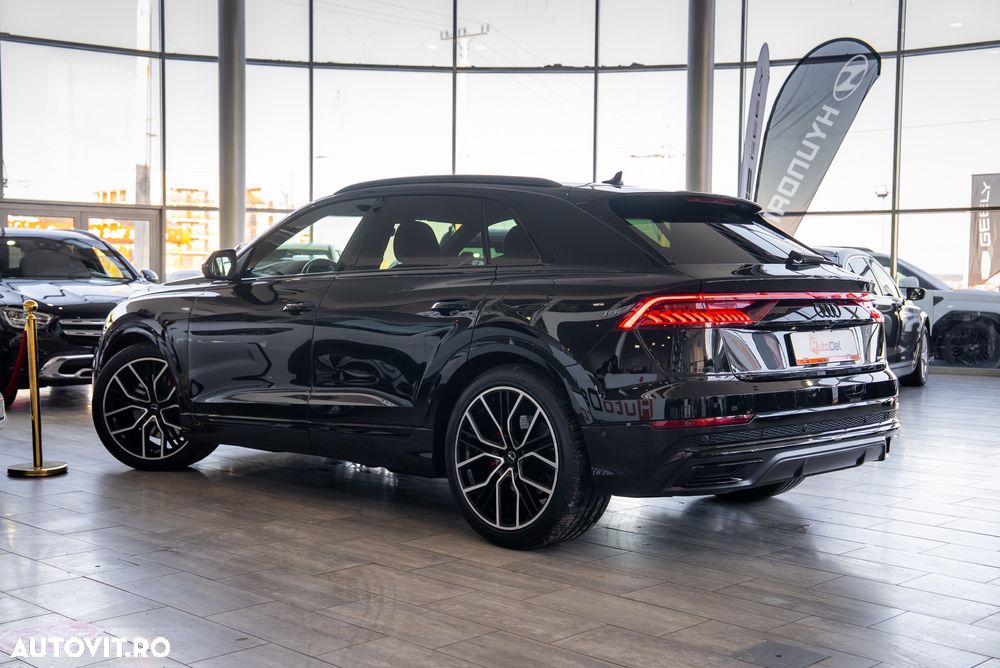 Audi Q8 55 TFSIe quattro tiptronic - 11
