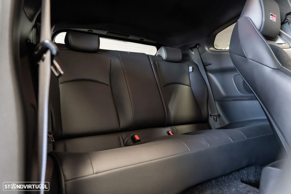 Toyota GR Yaris 1.6 T Legend T/M - 9