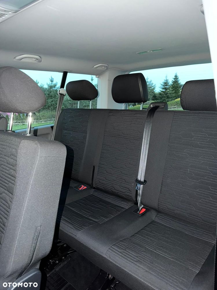 Volkswagen Caravelle 2.0 TDI L1 Highline 4Motion DSG - 12